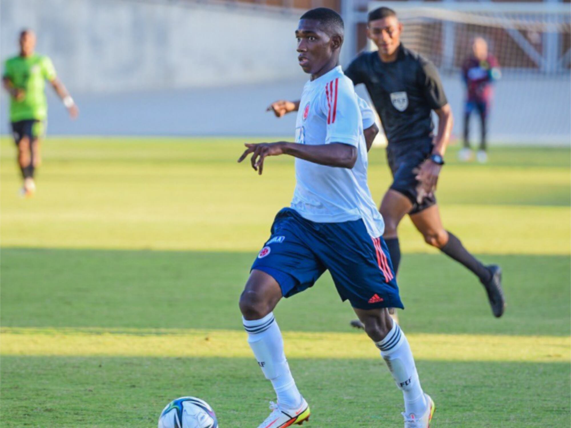 Yaser Asprilla en entrenamiento con la Selección Colombia