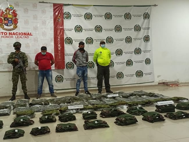 Capturan a dos presuntos integrantes del Clan del Golfo en Montería. Foto: prensa Ejército.
