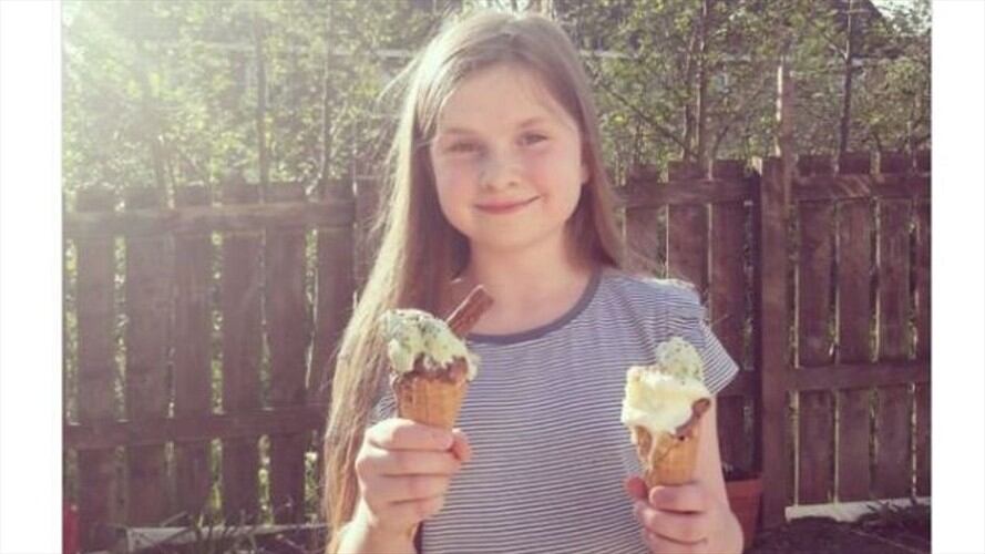 Su padre no sabía si castigarla o comprarle un helado. Foto: BBC Mundo