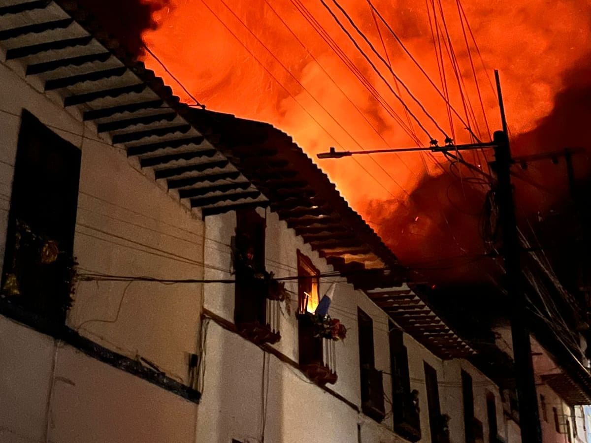 Incendio en Salamina, Caldas, dejó una vivienda destruida y dos más afectadas