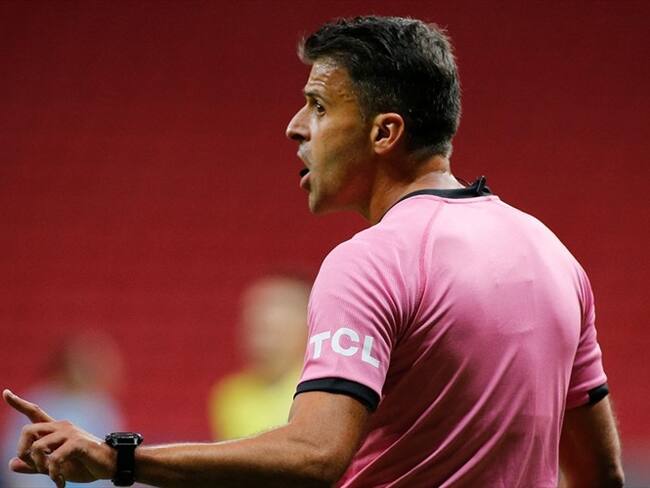 Árbitro español Jesús Gil Manzano. Foto: SILVIO AVILA/AFP via Getty Images