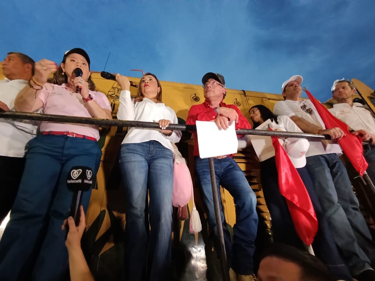 Gustavo Petro, afirmó que en su gobierno dejará financiadas las otras líneas férreas como V/vicencio - Puerto Gaitán, el Tren del Catatumbo, entre otros.