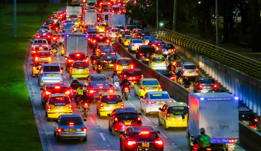 Carros en Bogotá imagen de referencia. Foto: Getty Images.