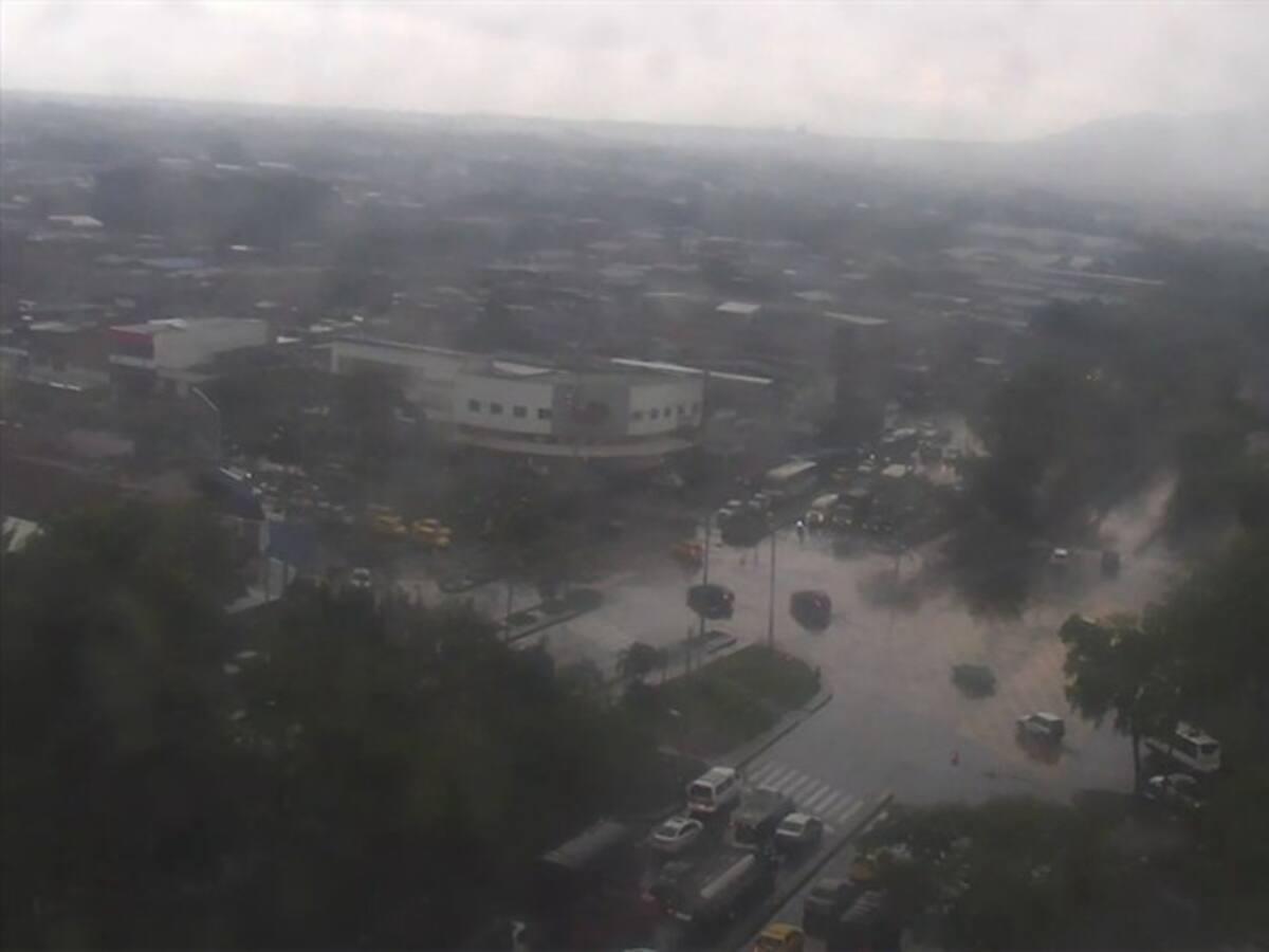 Más de 30 barrios de Cali quedaron sin energía por cuenta de las lluvias