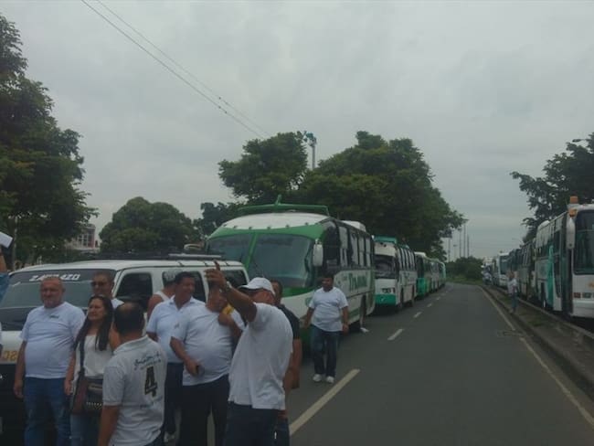 Gremio del transporte especial del Valle rechaza decreto de chatarrización. Foto: La Wcon Julio Sánchez Cristo
