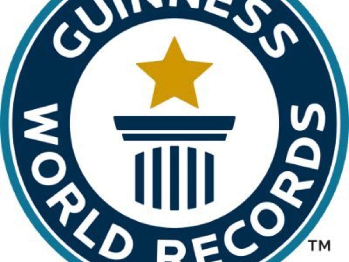 “Mi don es muy útil”: hombre con récord Guinness de la lengua más larga del mundo