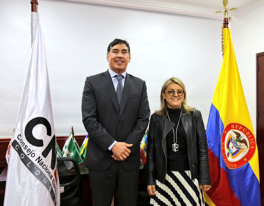 Álvaro Hernán Prada y Fabiola Márquez. Foto CNE