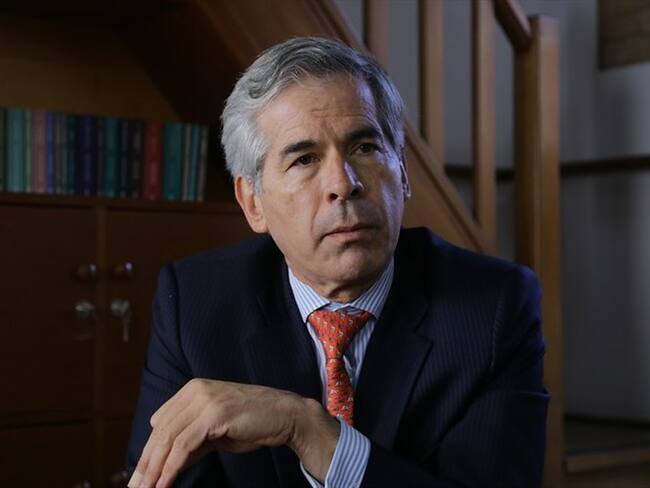 No debe renunciar a su curul: Yesid Reyes tras confesión de Carlos Antonio Lozada