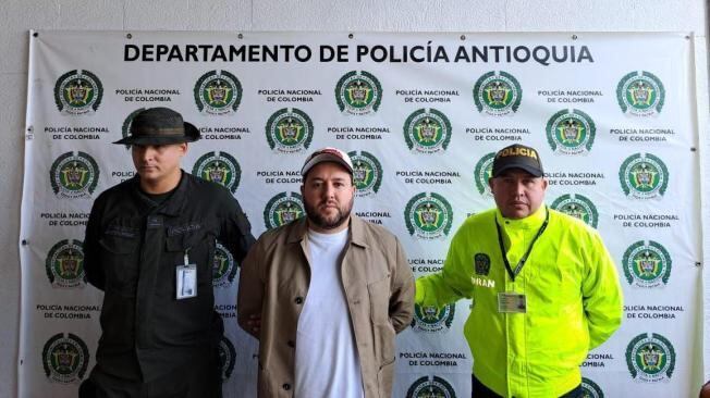 Ángel Josué Velázquez Bravo, capturado en Antioquia, señalado de ser el pagador del cartel de Sinaloa. Foto: Policía Nacional.