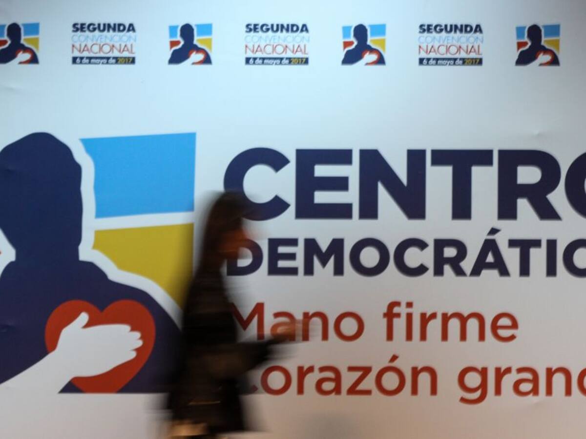 Centro Democrático se sube al bus para desmontar el 4x1.000