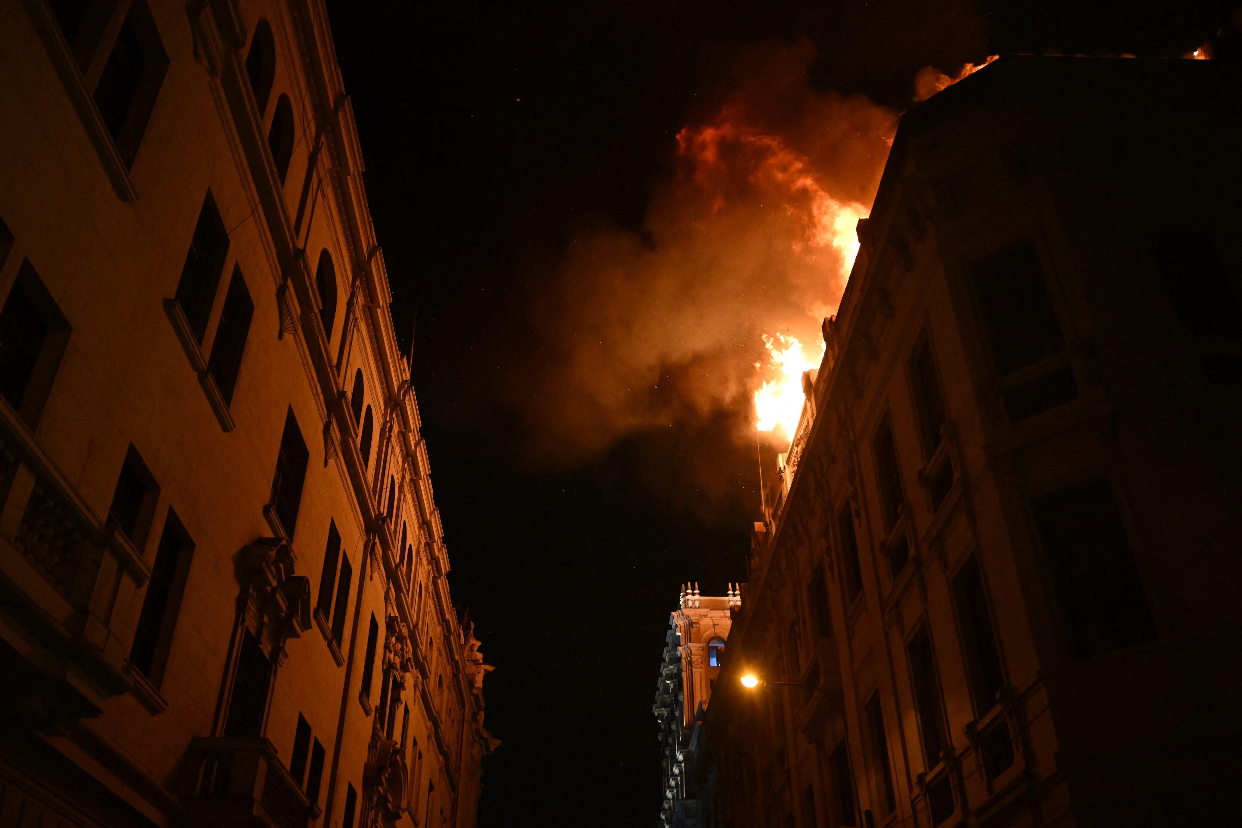 Incendio en Perú. FOTO::ERNESTO BENAVIDES/AFP via Getty Images