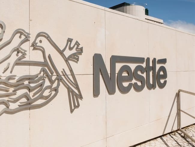 La multinacional suiza Nestlé expresó la preocupación de sus directivas en Colombia ante el asesinato de tres de sus trabajadores. Foto: Getty Images