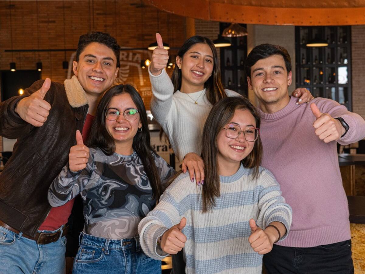 ¡Oportunidad laboral! Bavaria abrió nuevas vacantes para jóvenes talentos colombianos