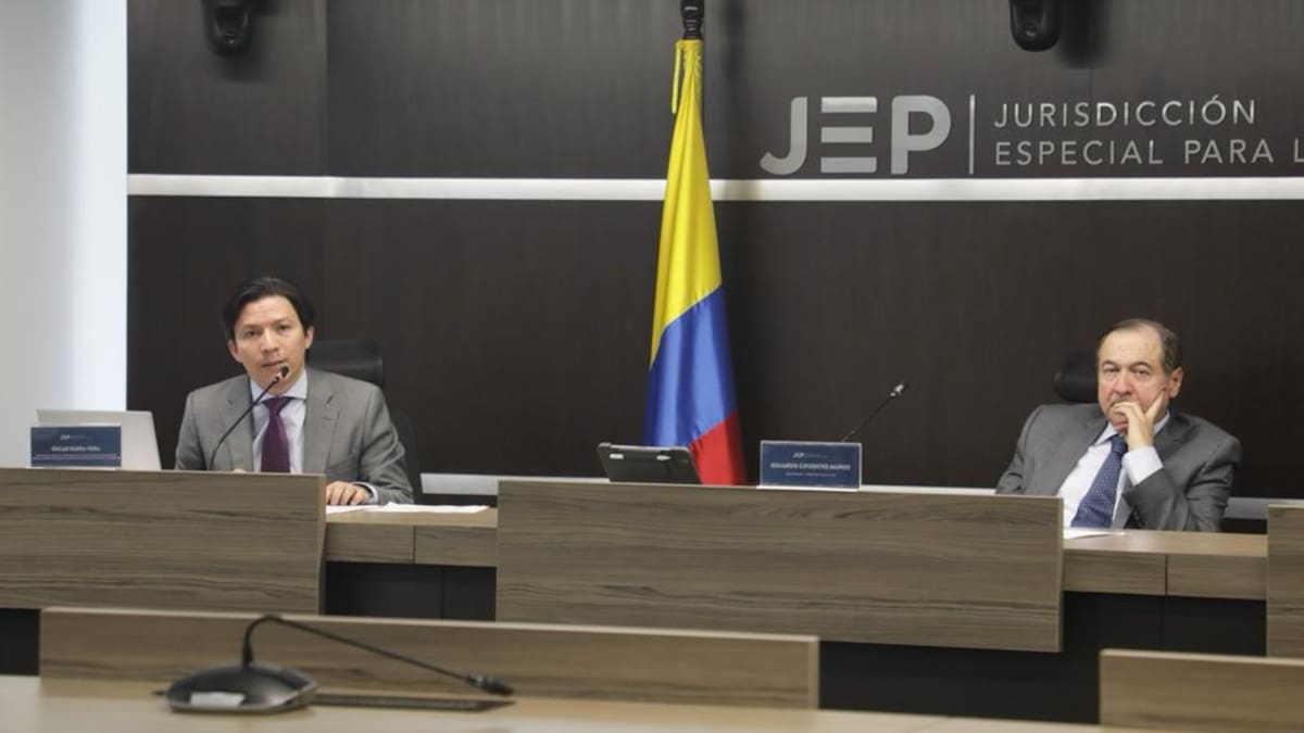 Víctimas piden que salgan del Ejército militares activos imputados por la JEP