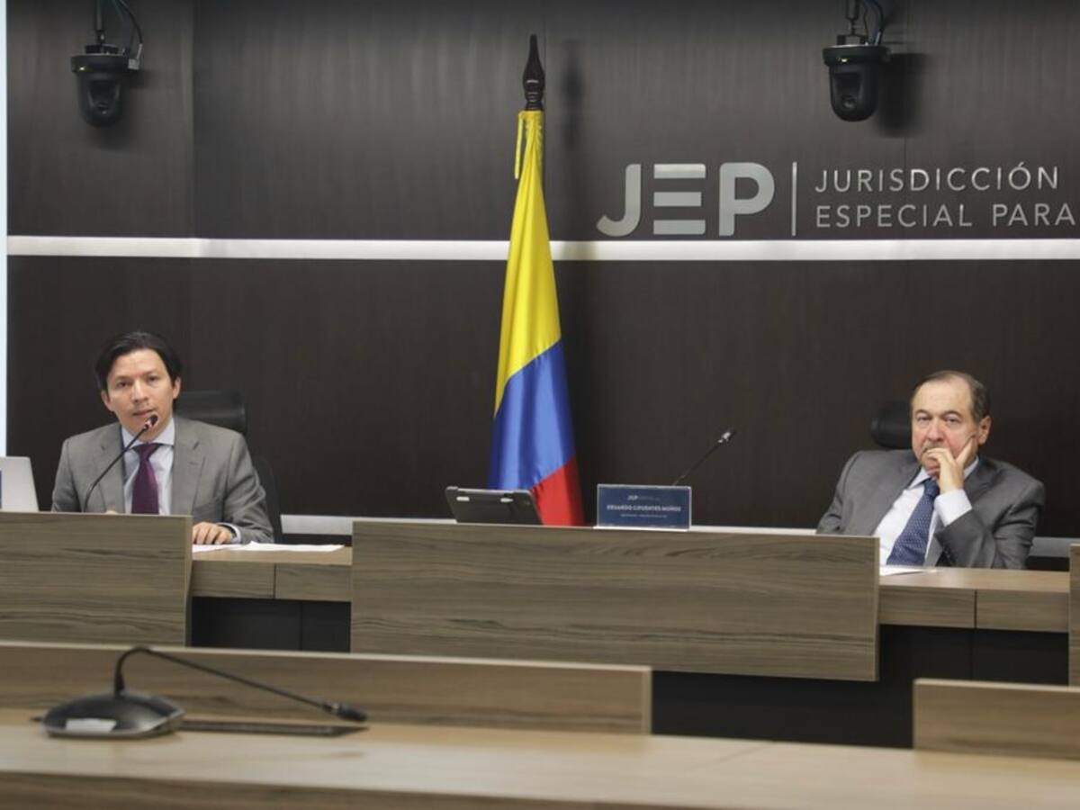 Víctimas piden que salgan del Ejército militares activos imputados por la JEP