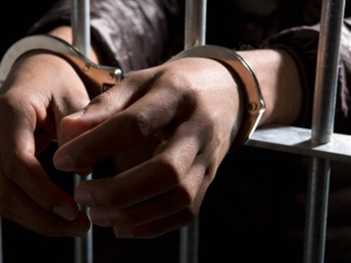 Juez envió a la cárcel a tres policías, por intentar apropiarse de $40 millones de pesos