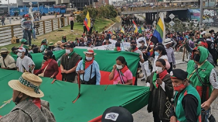 La minga indígena en su camino a la Plaza de Bolívar. Foto: La W.