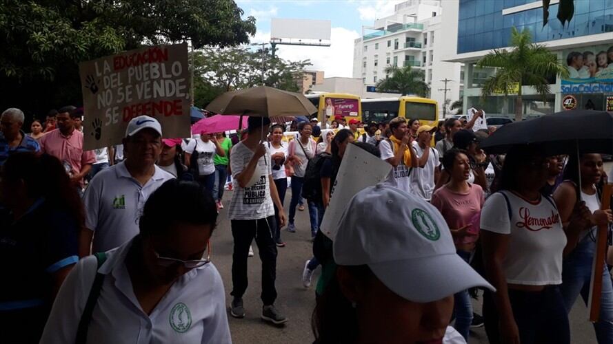 Estudiantes de la Universidad de Córdoba marcharon pacíficamente . Foto: La W