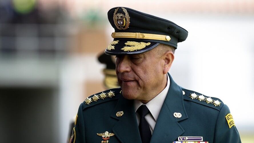 El comandante de las Fuerzas Militares, general Luis Fernando Navarro, fue citado a entrevista ante la Fiscalía. Foto: Colprensa