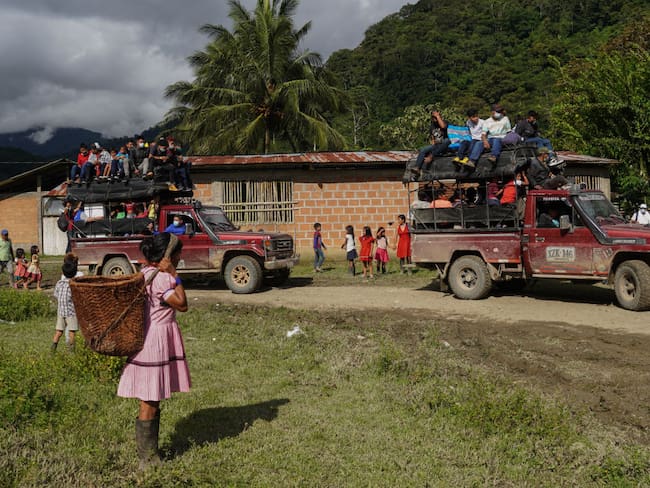 Indígenas embera desplazandose | Foto: Getty Images