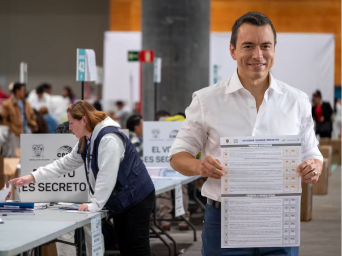 Noboa pierde su referendo en Ecuador para nueva Constitución y bases militares extranjeras