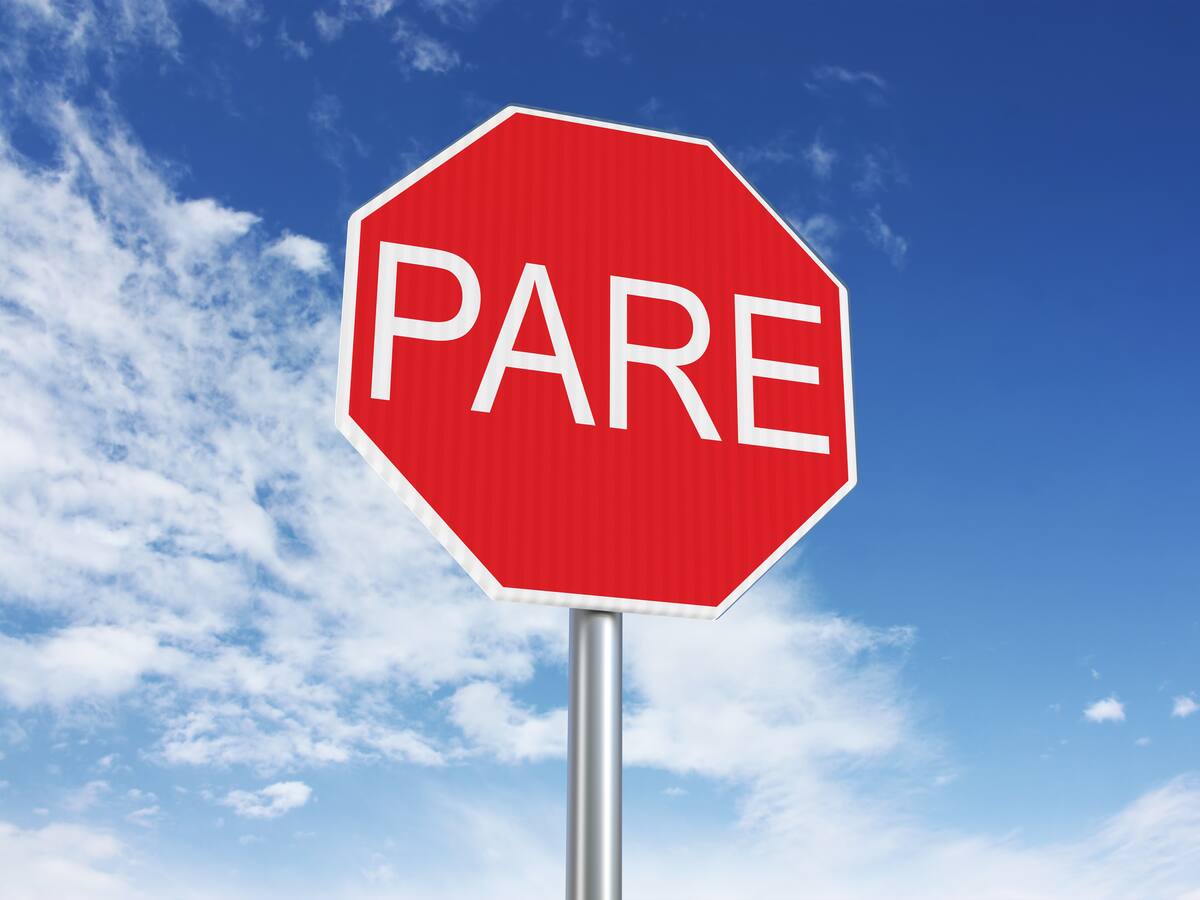 Esta es la multa por no respetar un PARE en Colombia: ¿a cuántos SMDV equivale?