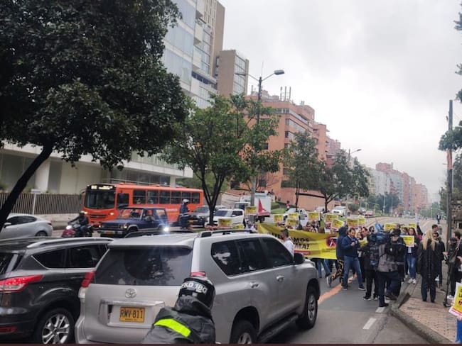 Bloqueos HOY en Bogotá: protestas en la carrera Séptima y caos en movilidad