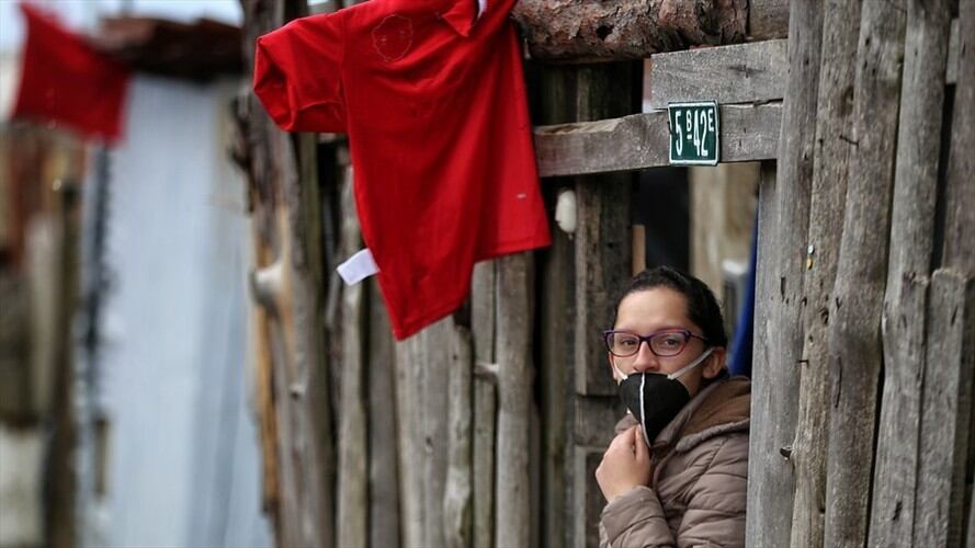 Las protestas se desarrollan a la altura del kilómetro 10. Los ciudadanos dicen que no desbloquearán hasta recibir atención del Gobierno Distrital. . Foto: Colprensa