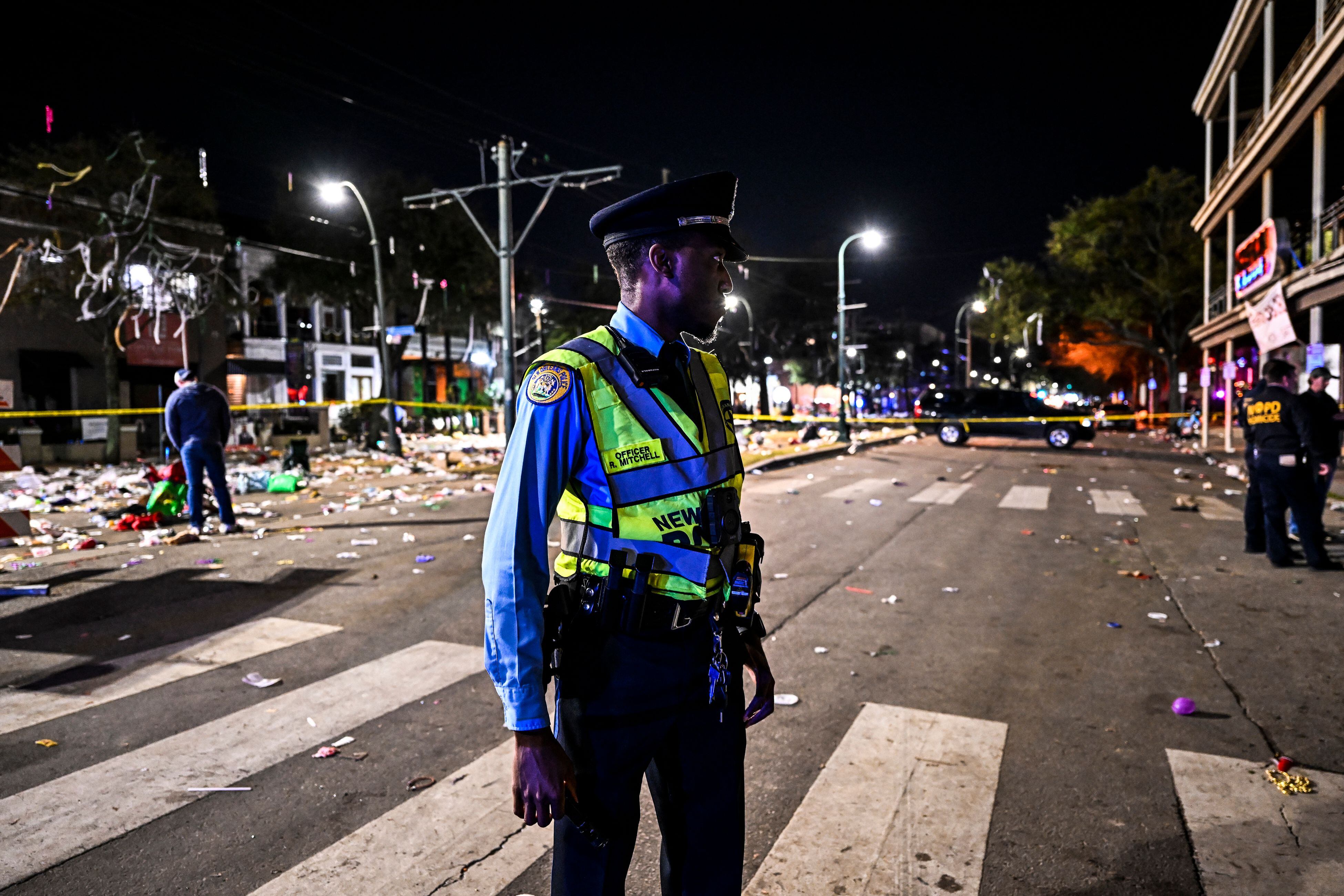 La policía confirmó que el atropellamiento ocurrió con una camioneta y que el conductor disparó a las personas que estaban en la calle.
(Foto:  CHANDAN KHANNA/AFP via Getty Images)
