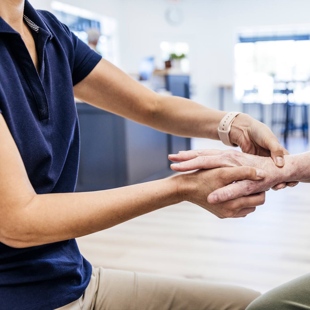 “Podemos mejorar la masa muscular y la capacidad de la persona”: fisioterapeuta sobre la sarcopenia