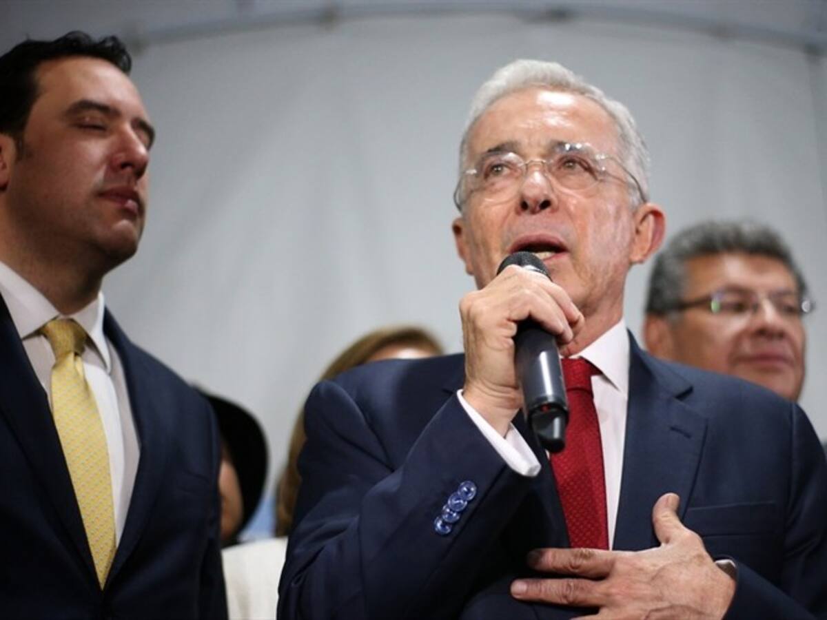 “Buscan derrocar al Gobierno y arruinar la empresa privada”: Álvaro Uribe