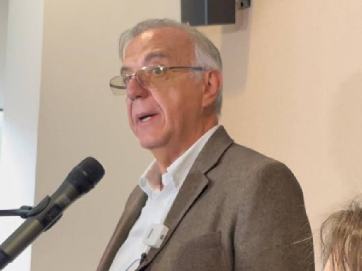 “Grupos armados deben enviar mensajes de voluntad hacia la paz total”: MinDefensa