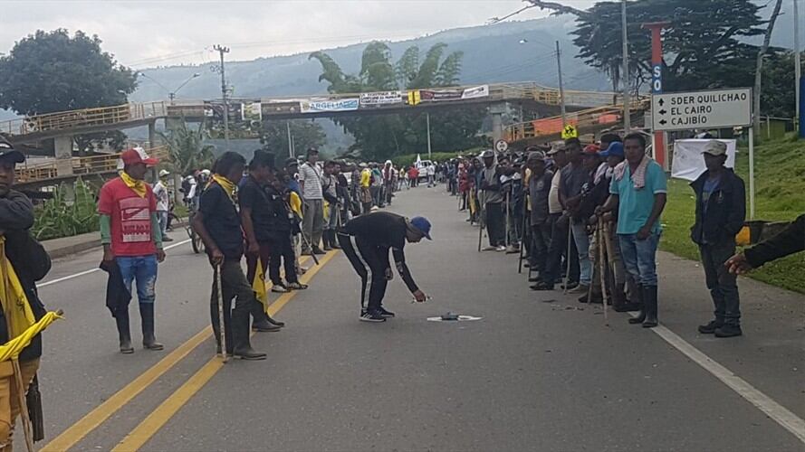 Reportan 16 heridos en los disturbios de la vía Panamericana en Cauca. Foto: Cortesía Sucesos Cauca