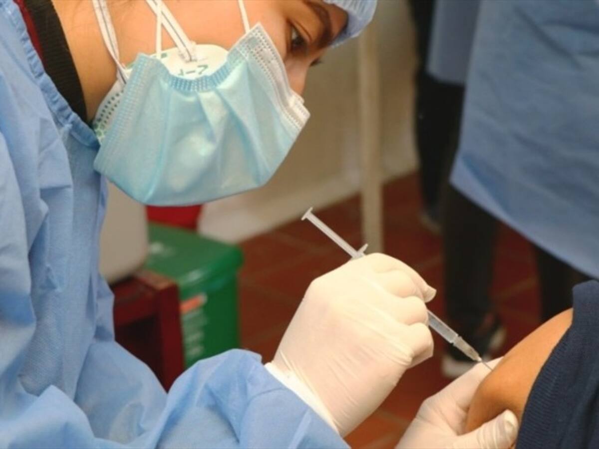 Gobierno pidió más beneficios para las personas vacunadas en los días sin IVA