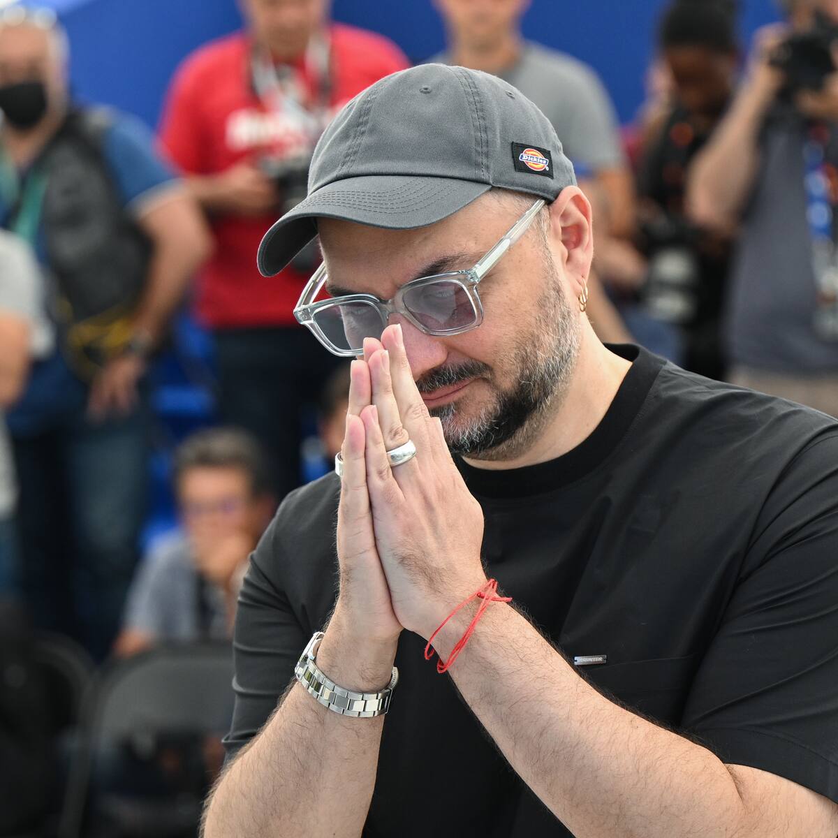 El cineasta ruso Kirill Serebrennikov llamó a frenar la guerra en Ucrania desde el Festival de Cannes