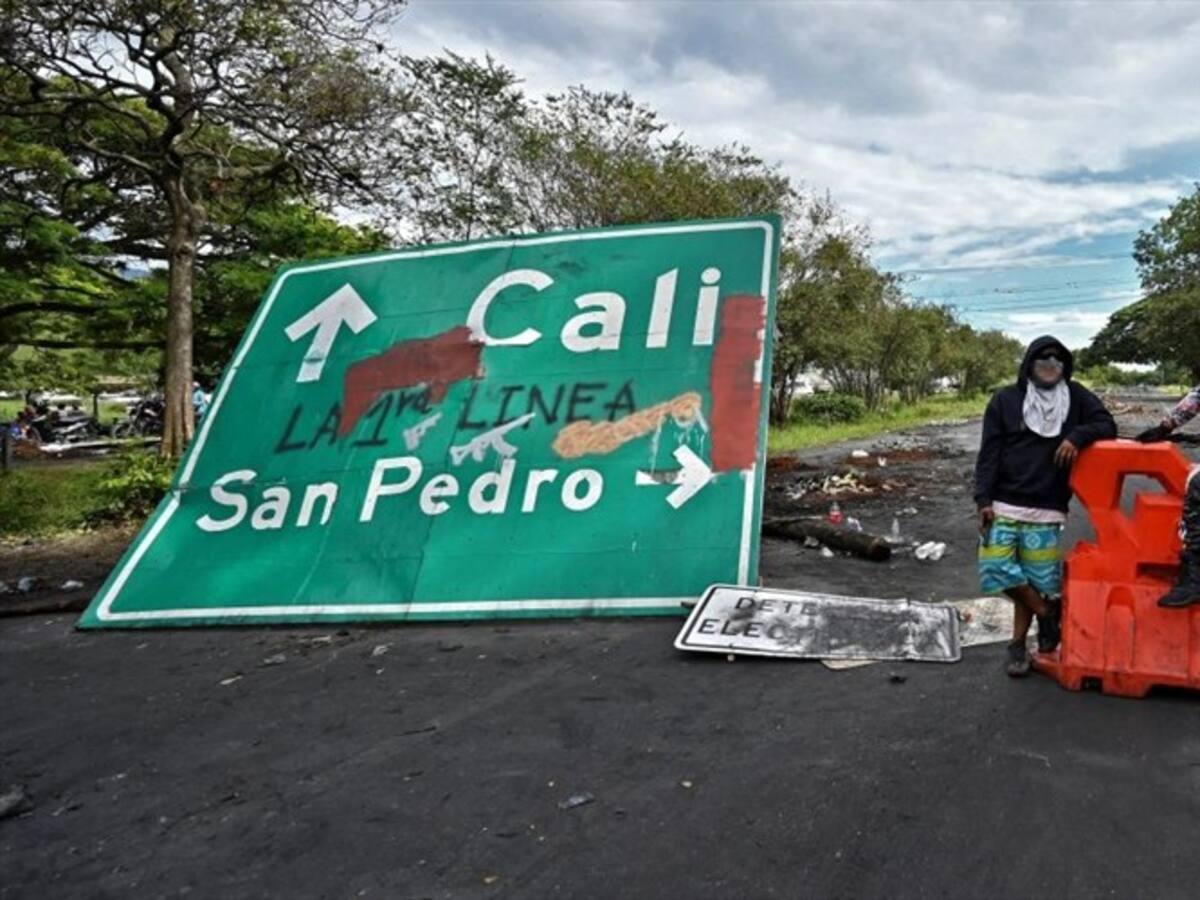 Caleños hablan de los bloqueos un mes después de iniciado el paro nacional