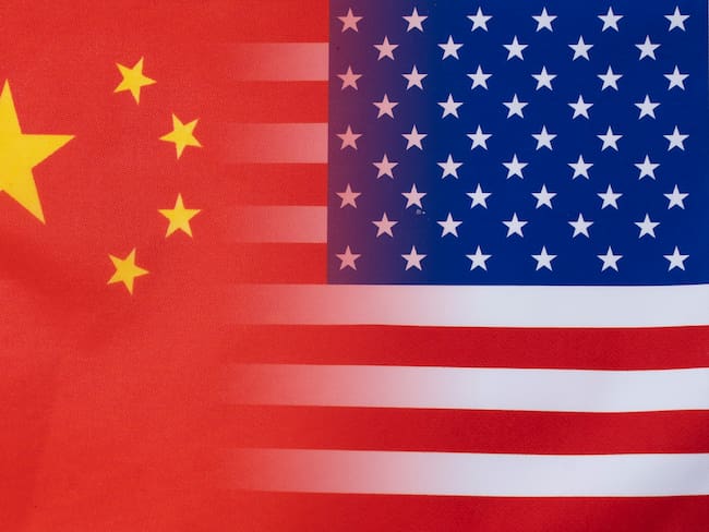 Banderas de China y Estados Unidos. Foto: Getty Images