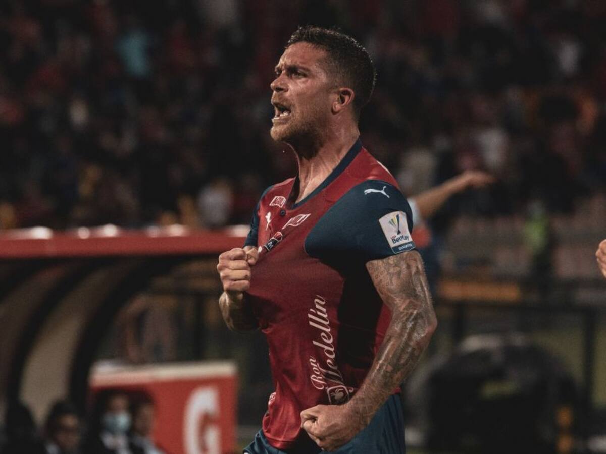 Independiente Medellín anunció la salida de Adrián Arregui