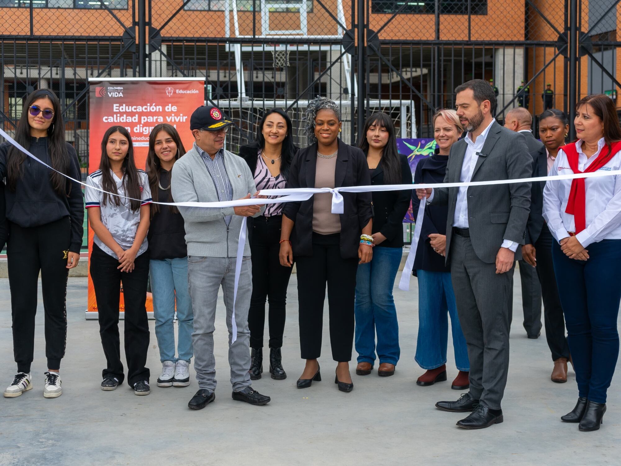 Inauguración de colegio en el sur de Bogotá