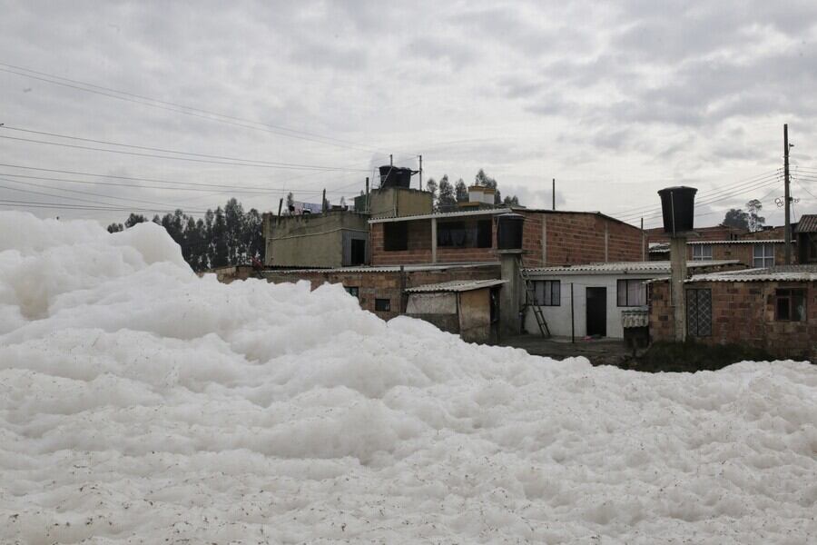 ¿Qué está pasando en el Rio Balsillas de Mosquera? Foto: Colprensa.