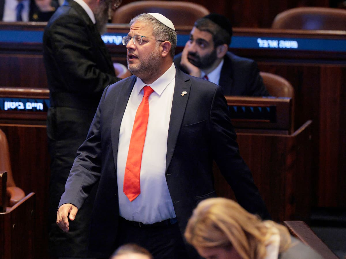 Fiscalía de Roma investiga a ministro israelí por humillar a activistas de la Flotilla