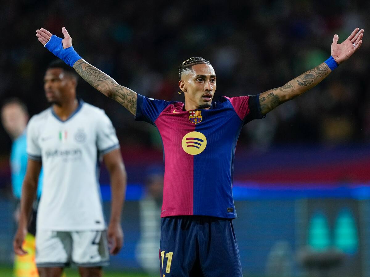 Video: remate de Raphinha de más de 30 metros y empató el Barcelona 3-3 contra Inter