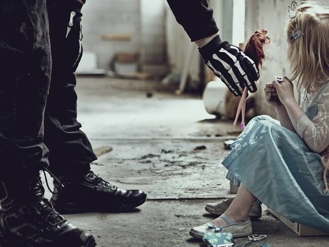 Valiente niña de 11 años peleó y logró impedir que hombre la secuestra. Foto: Getty Images