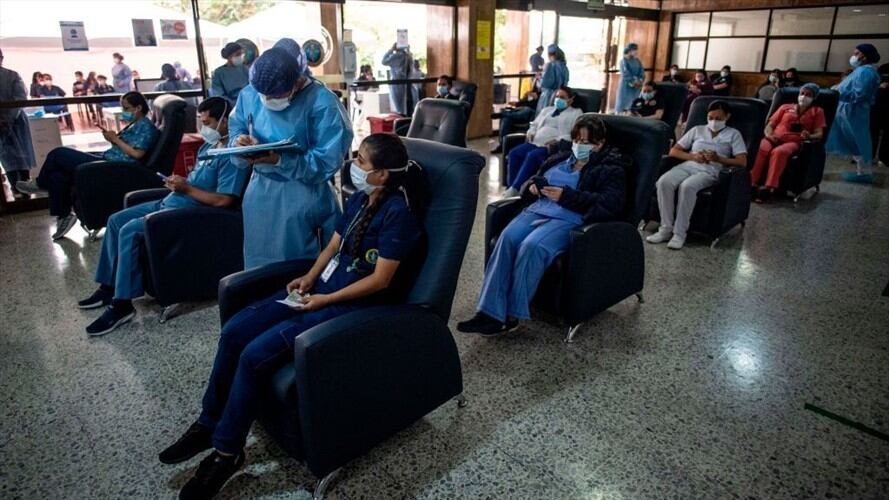 Vacunación contra el COVID-19 en Colombia. Foto: Getty Images