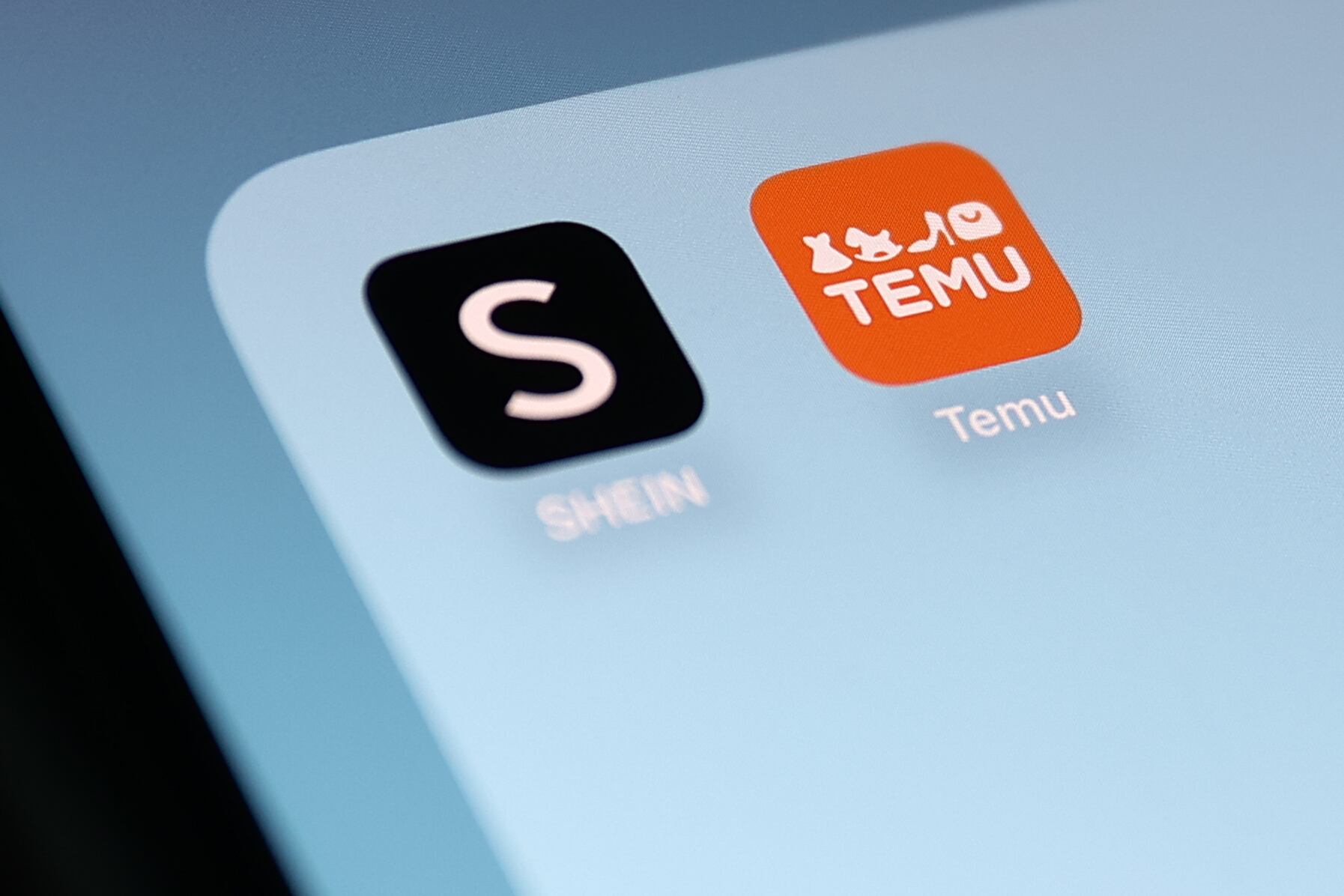 Shein and Temu FOTO:  by Jakub Porzycki/NurPhoto via Getty Images