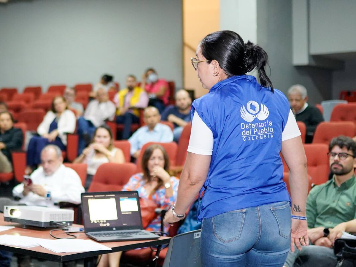 Defensoría del Pueblo alertó riesgos para líderes sociales y menores de edad en Pereira