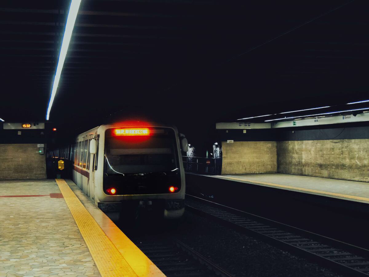 Cuatro personas mueren tras un tiroteo en el metro de Chicago