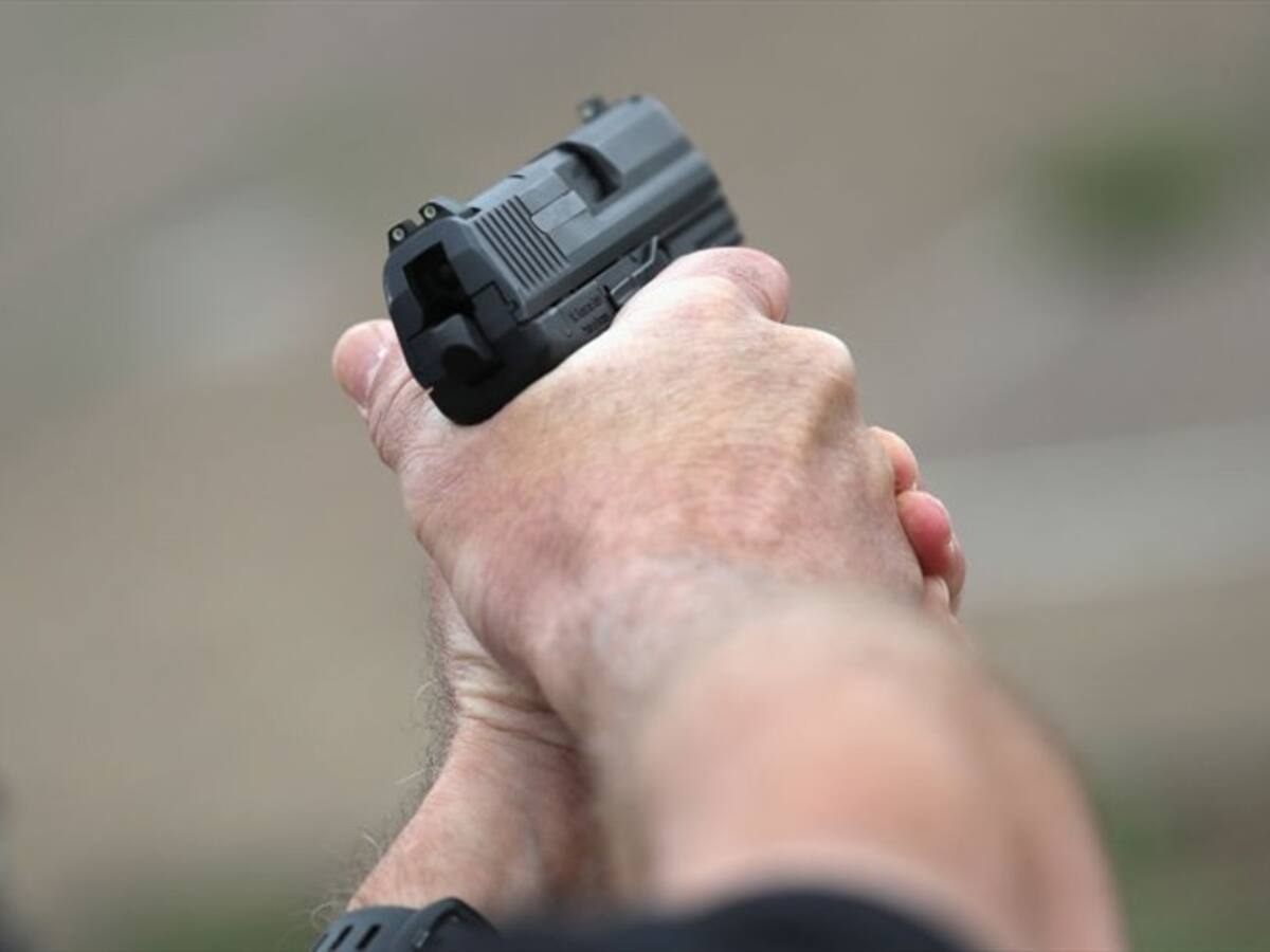 Dos delincuentes muertos deja persecución policial en Siloé