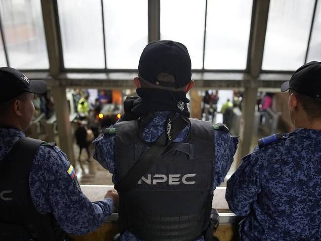 Imagen de referencia de guardianes del Inpec. Foto: Colprensa- Sergio Acero