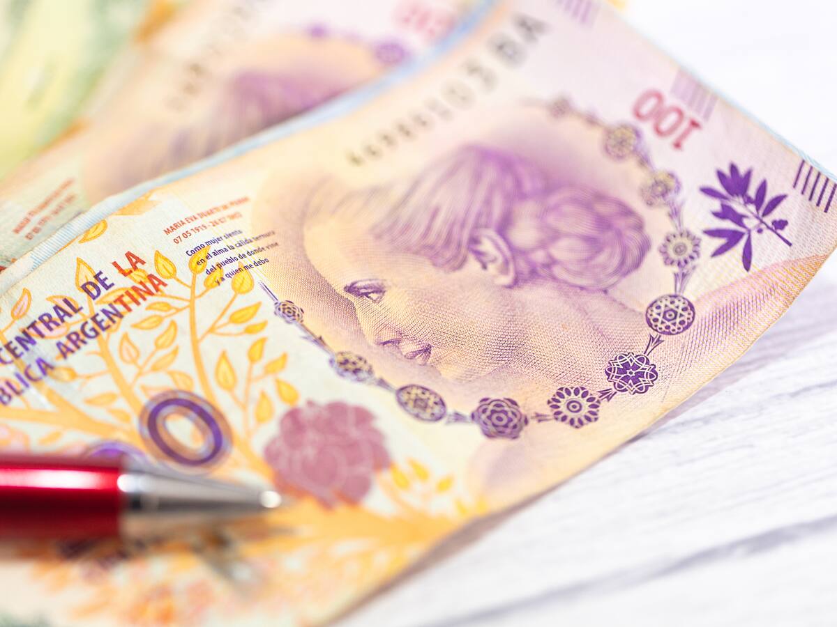 Argentina emitirá billete de mayor denominación como consecuencia de alta inflación